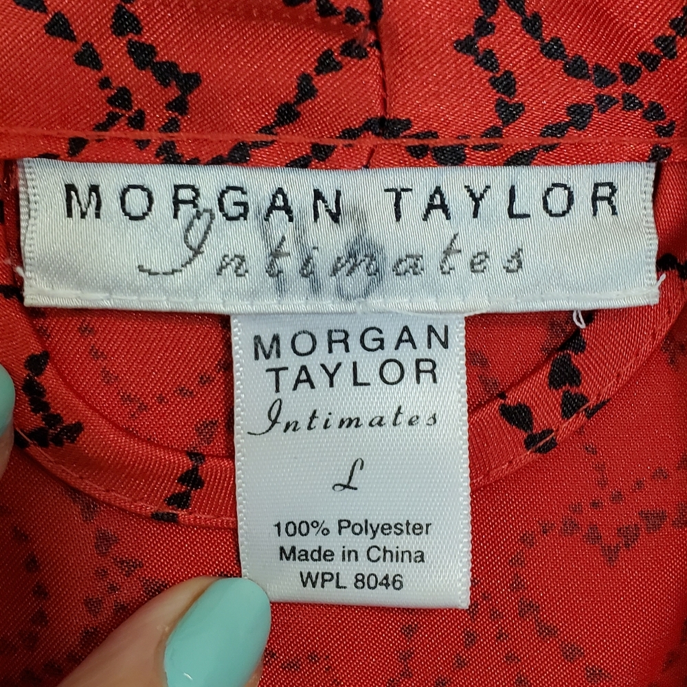 Morgan Taylor Intimates Heart Robe - Picture 6 of 8